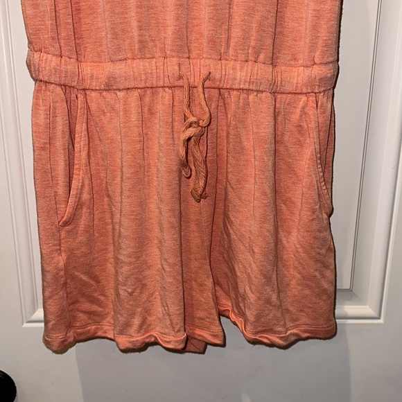 Lou & Grey orange sherbet romper with pockets, size small - Picture 3 of 5